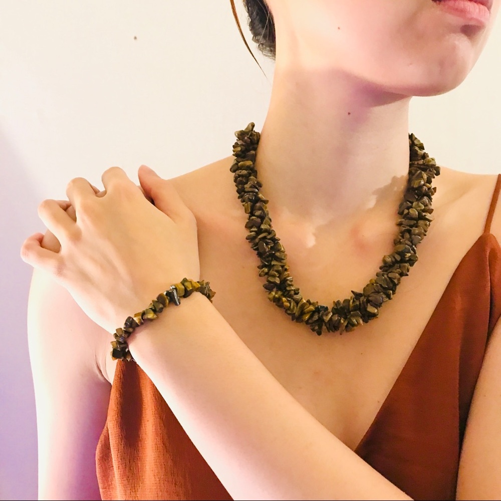 Tiger Eye Chips Gemstone Necklace and Bracelet Set